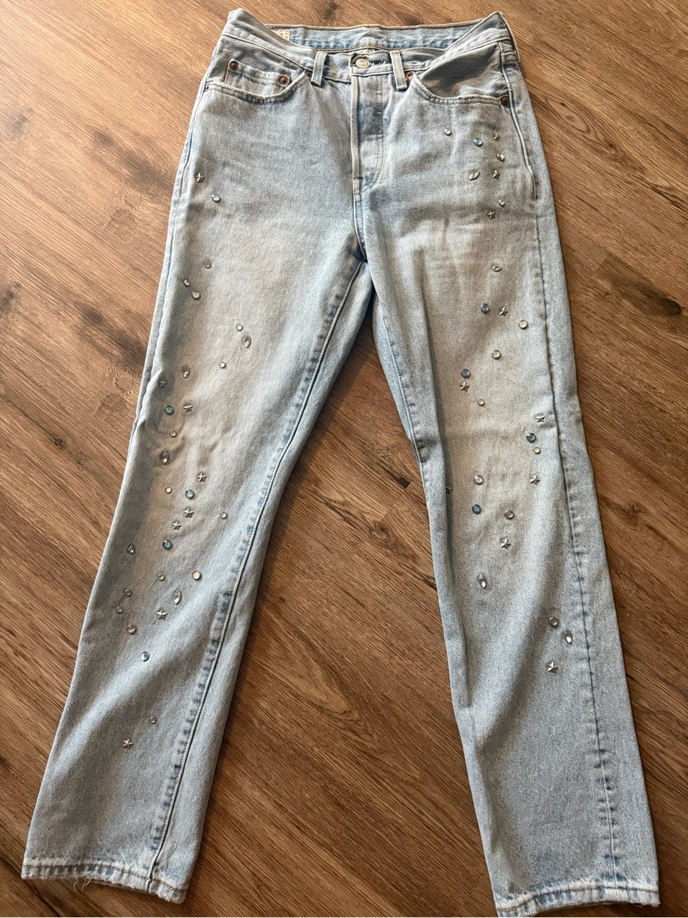 Levi’s Light Wash Embellished Women’s Jeans